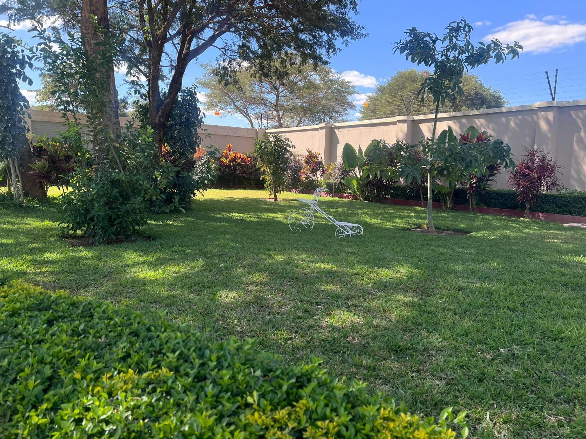 Kasbek Lodge And Tours Lusaka Bagian luar foto